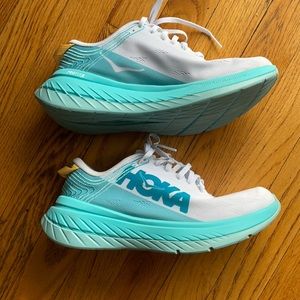 Hoka One One CarbonX.